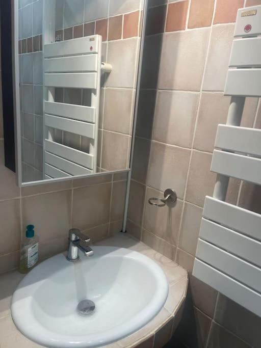 Super Appartement T2 Proche De Tour Eiffel Париж Екстериор снимка